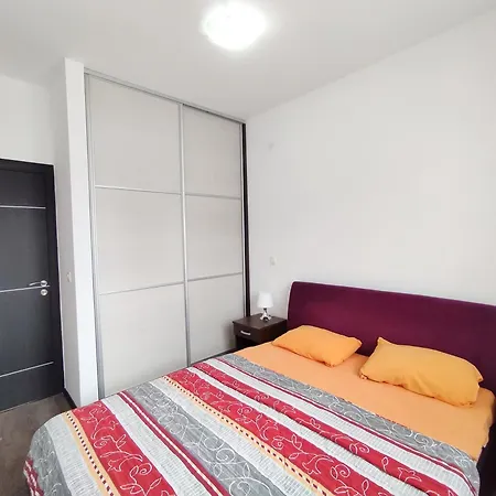 Adrialux Apartman *