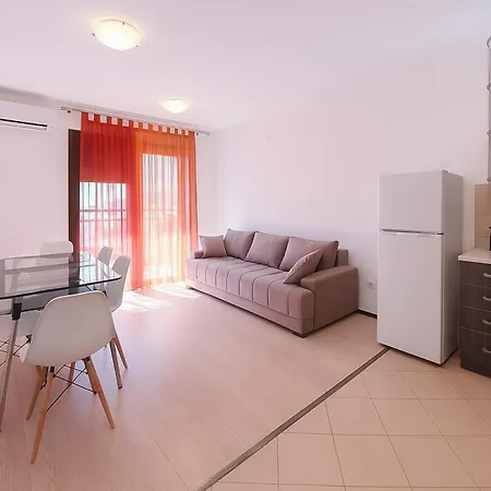 Apartman Adrialux *
